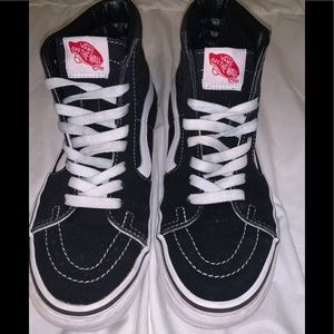 High top black and white Vans